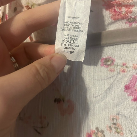 Francesca’s Emory park kimono and yellow tank - Picture 8 of 13